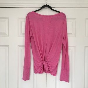 GapFit - Breathe Tie-Back T-Shirt